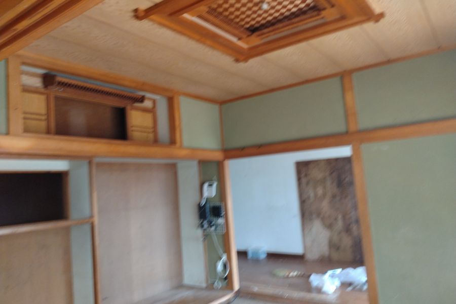 床の間と欄間のある和室（リノベーション前）